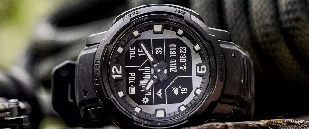 Understanding Hybrid Watches: Blending Analog Style with Digital Functionality